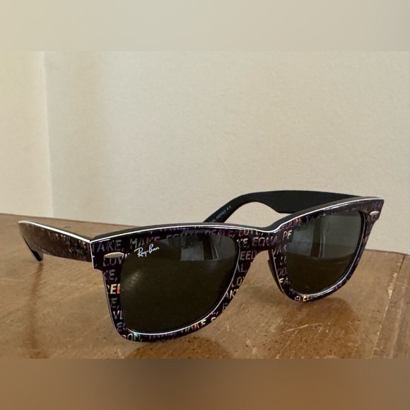 RAY-BAN Black Wayfarer Sunglasses Peace & Freedom Edition (see details) - Picture 1 of 8